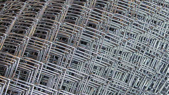 Rolled galvanized chain link mesh